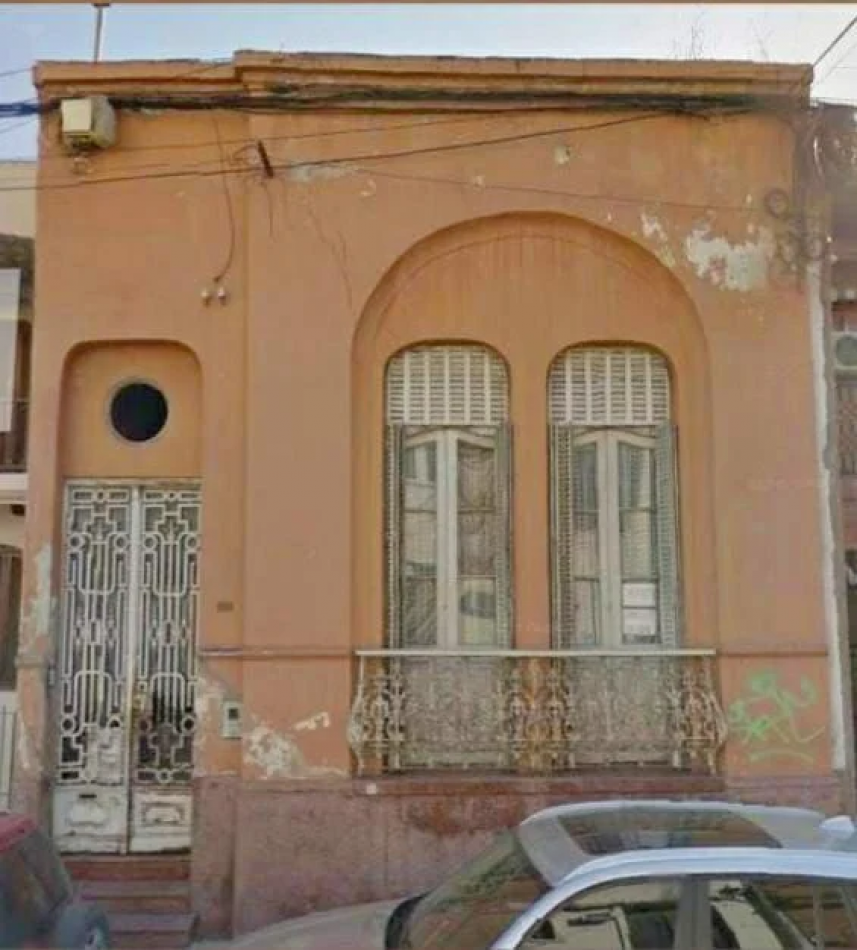 Balcarce al 200- Casa a Demoler o Refaccionar