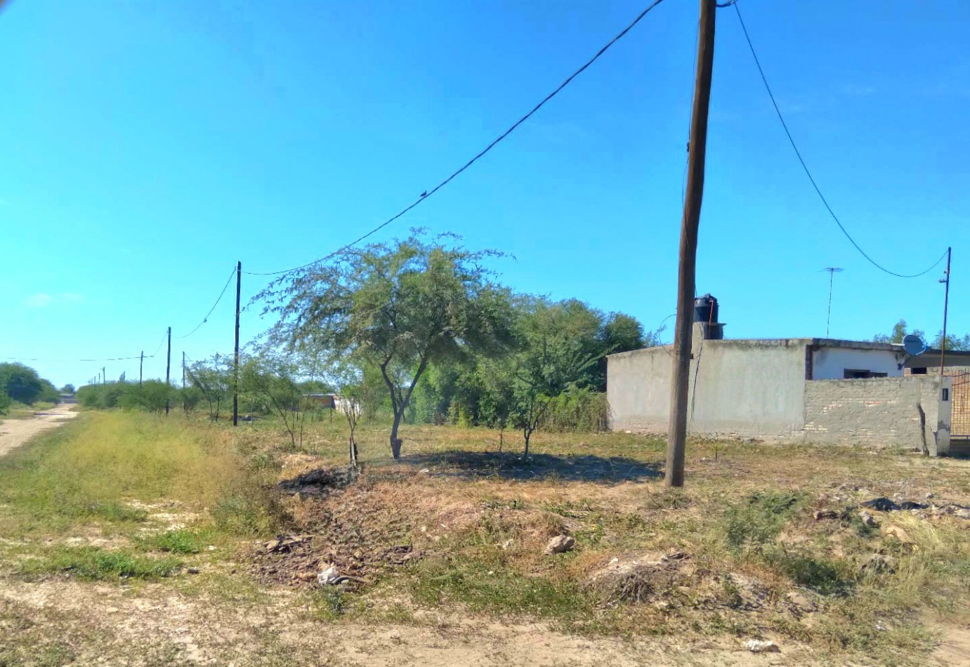 Terreno esquina en Venta c/ Escrituras Termas de Rio Hondo a 5 minutos del centro
