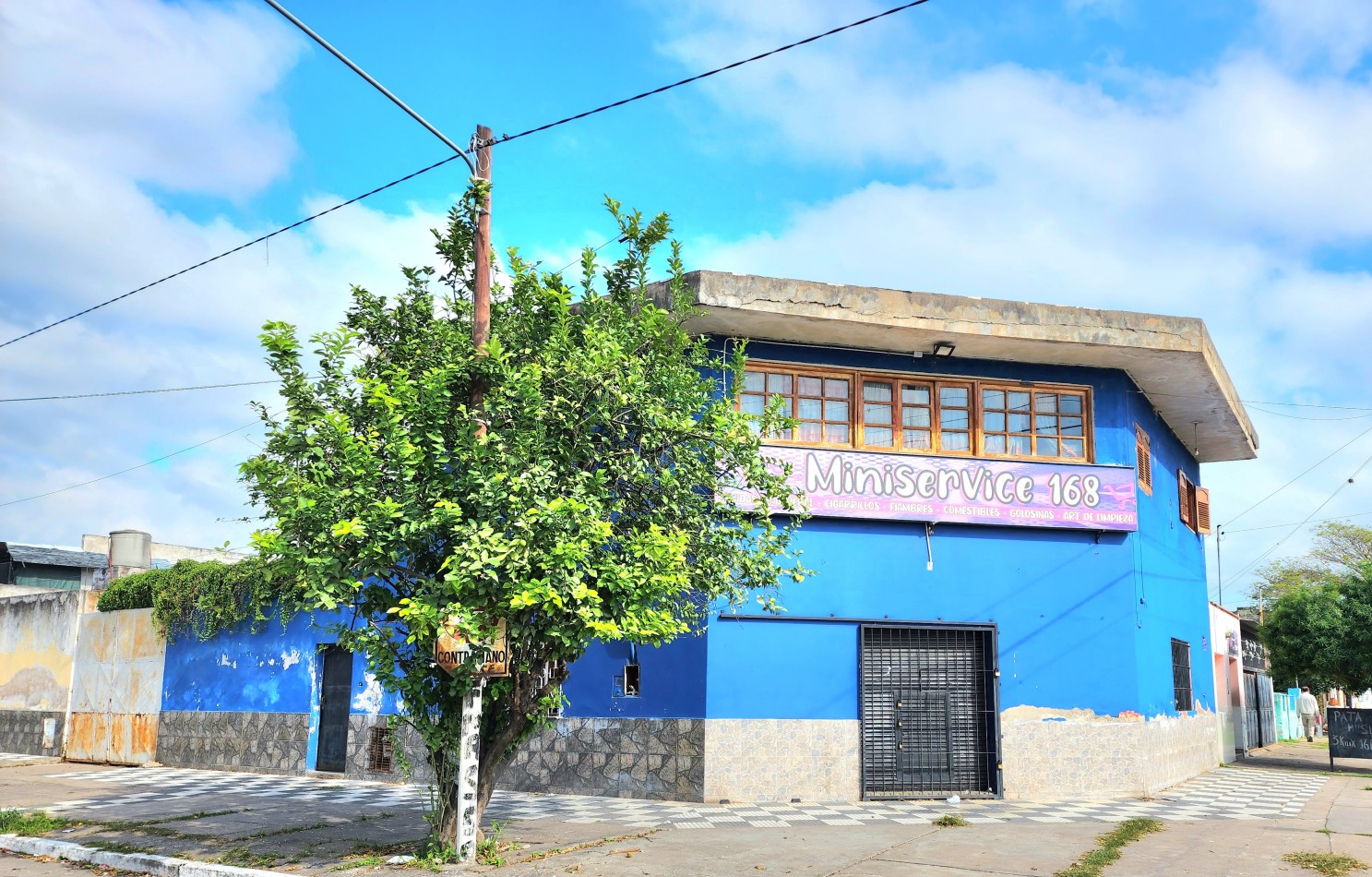 Lamadrid esq. Juan B. Teran- 2 Casas+ Depto.+ Local Comercial