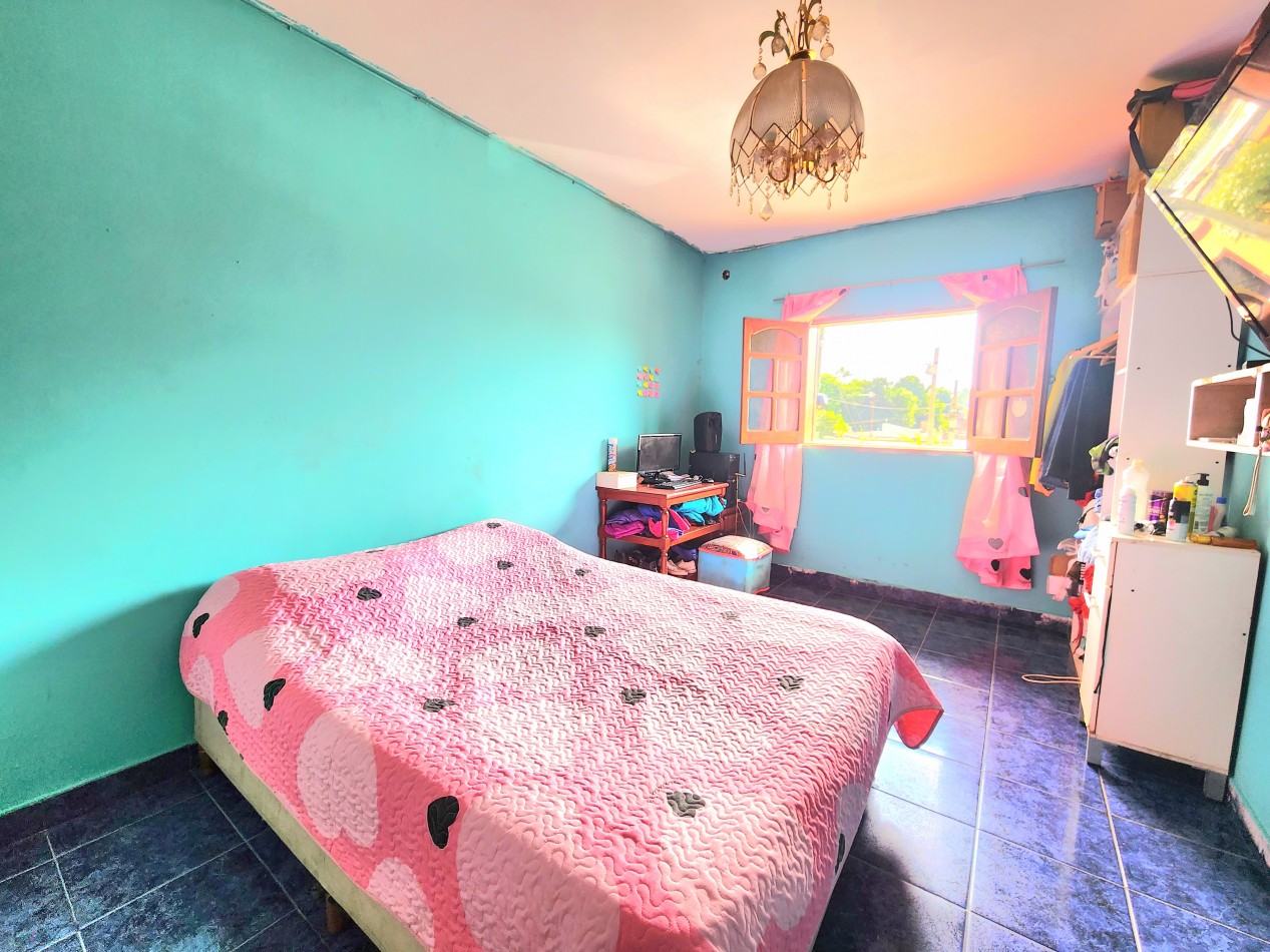 Lamadrid esq. Juan B. Teran- 2 Casas+ Depto.+ Local Comercial