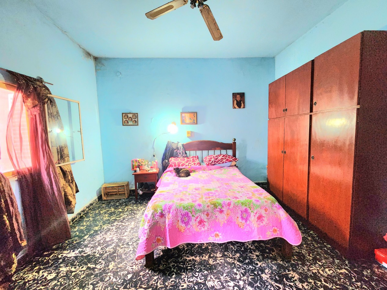 Lamadrid esq. Juan B. Teran- 2 Casas+ Depto.+ Local Comercial