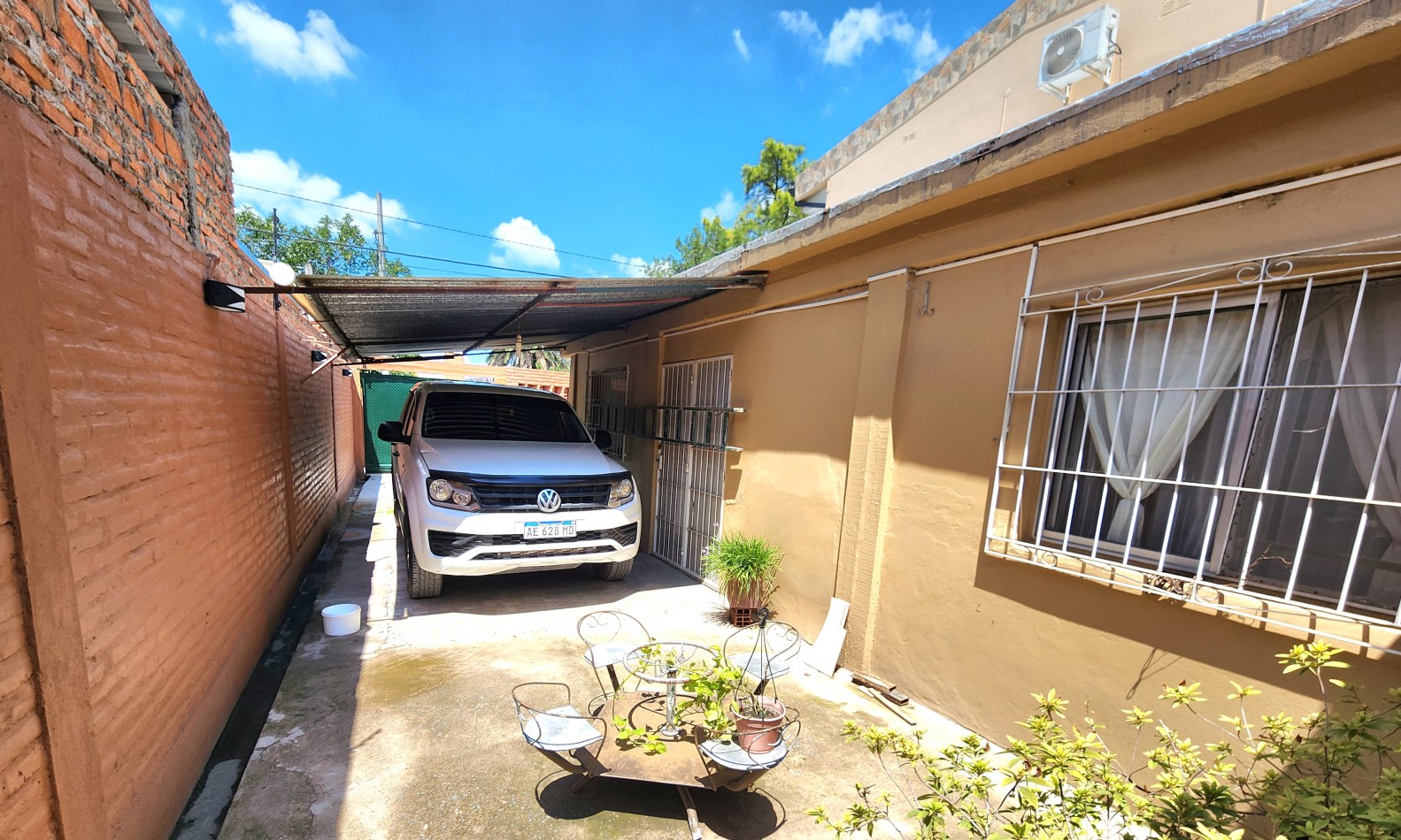 Yerba Buena - Bolivia al 600 Casa de 3D c/ fondo + Depto. de 3D 
