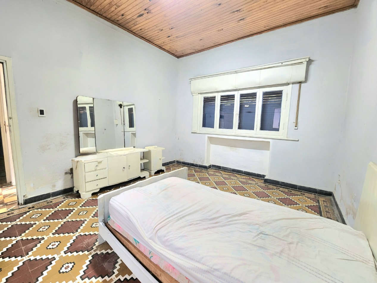 B° El Bosque - San Miguel al 400 - Casa de 5D + Fondo