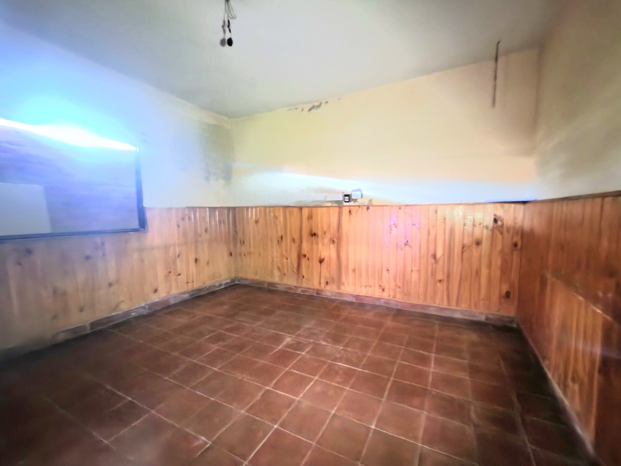 Raul Colombres al 900 - Casa de 4D + Cochera + Fondo