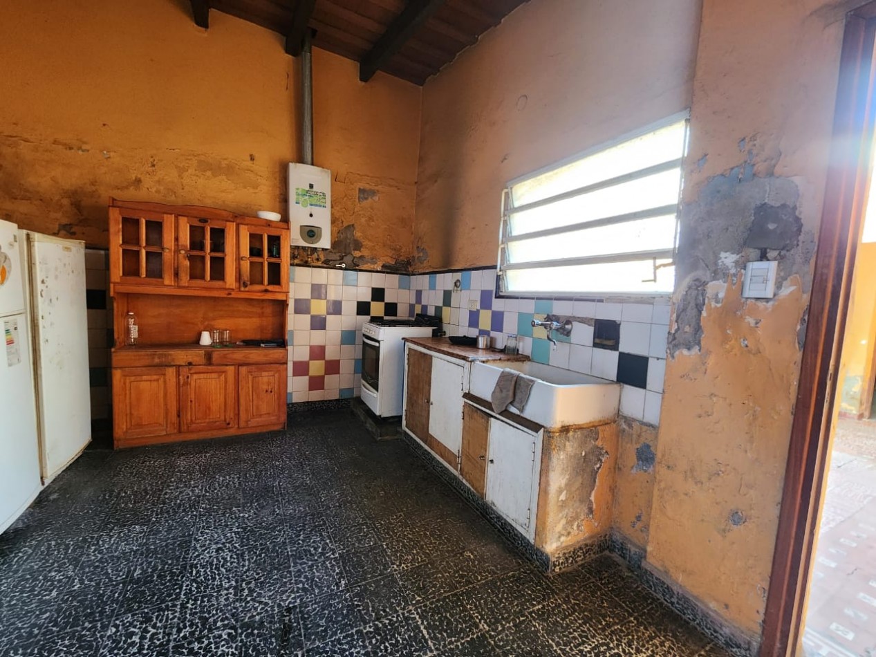 Maipu al 1300- Casa/ Pension con 9 habitaciones alquiladas 