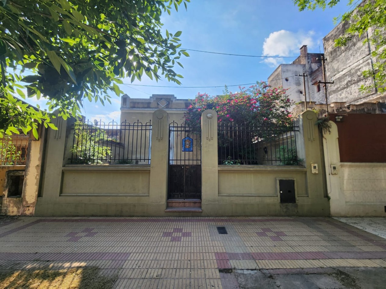 Maipu al 1300- Casa/ Pension con 9 habitaciones alquiladas 