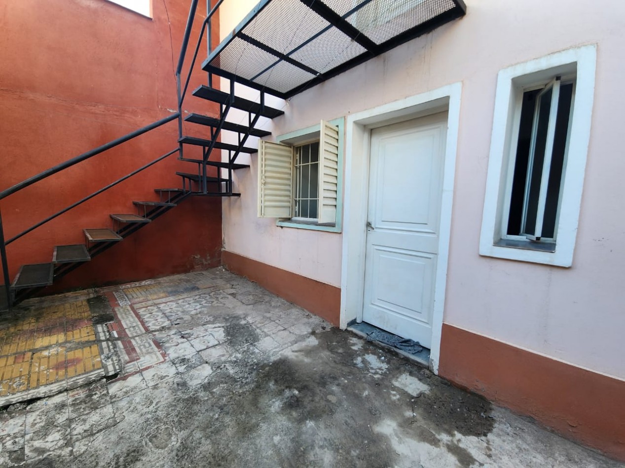 Maipu al 1300- Casa/ Pension con 9 habitaciones alquiladas 