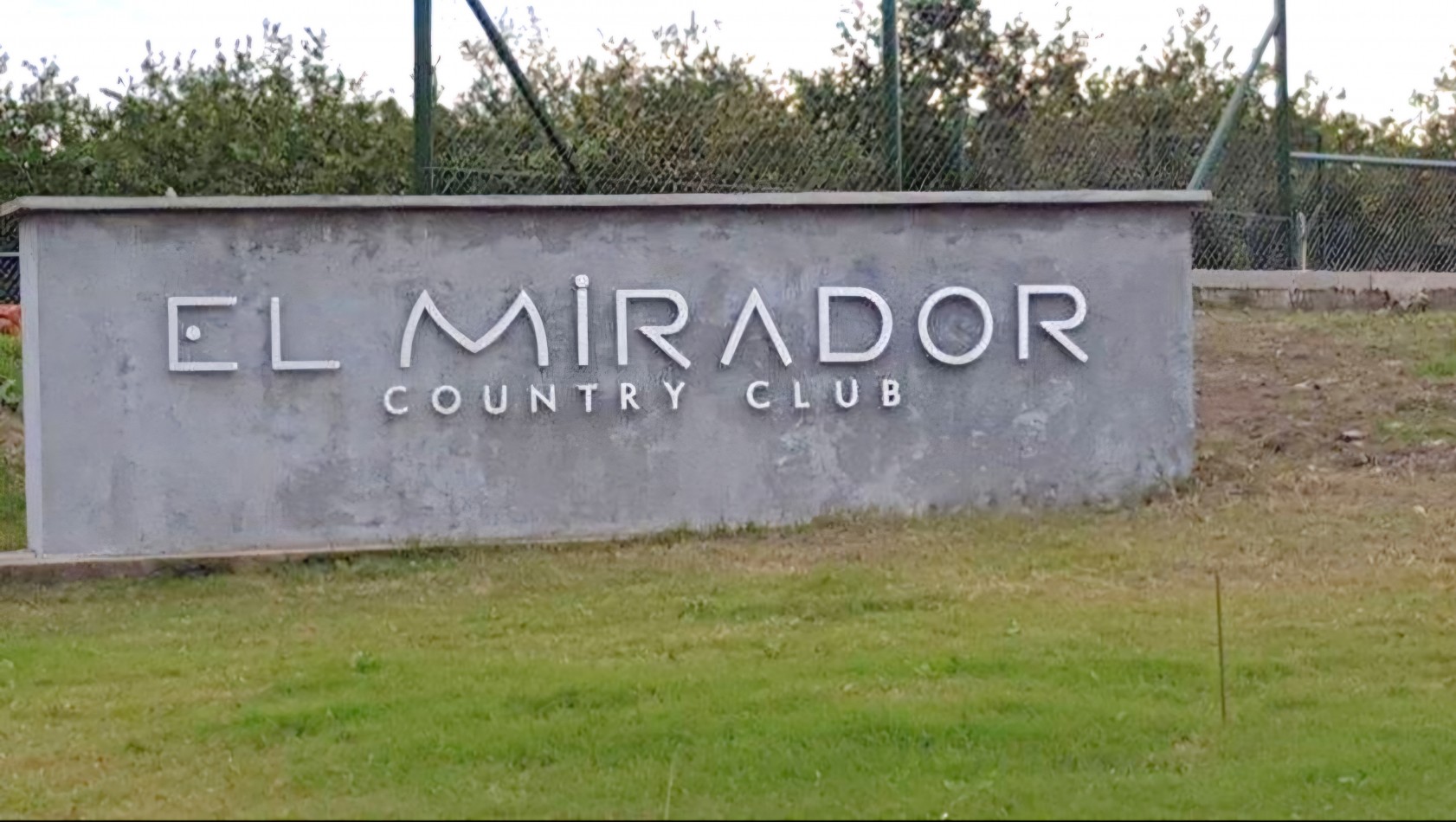 Country El Mirador - Los Nogales Lote Esquina de 400 m2