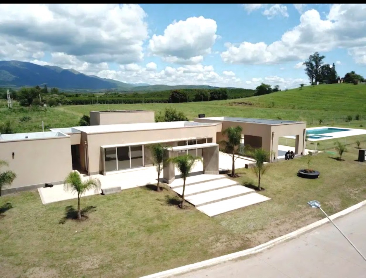 Country El Mirador - Los Nogales Lote Esquina de 400 m2
