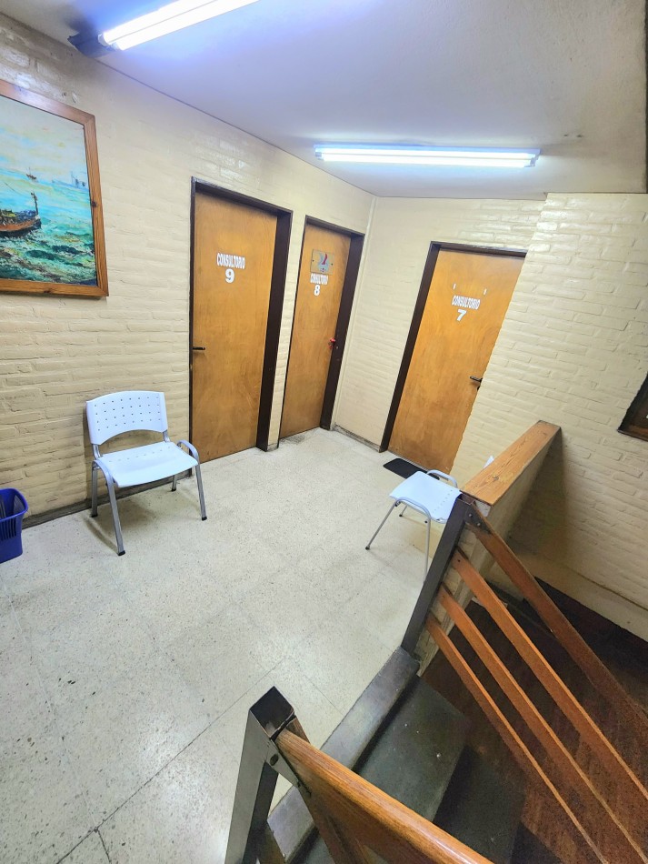 C/ Alberdi 50- Centro Medico en Funcionamiento con 15 consultorios. Se vende propiedad + Fondo de Comercio