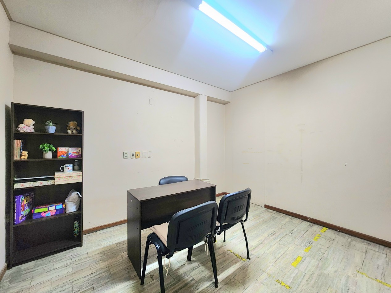 C/ Alberdi 50- Centro Medico en Funcionamiento con 15 consultorios. Se vende propiedad + Fondo de Comercio