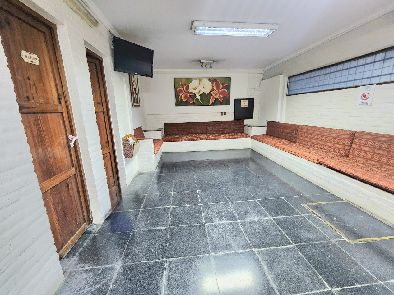 C/ Alberdi 50- Centro Medico en Funcionamiento con 15 consultorios. Se vende propiedad + Fondo de Comercio
