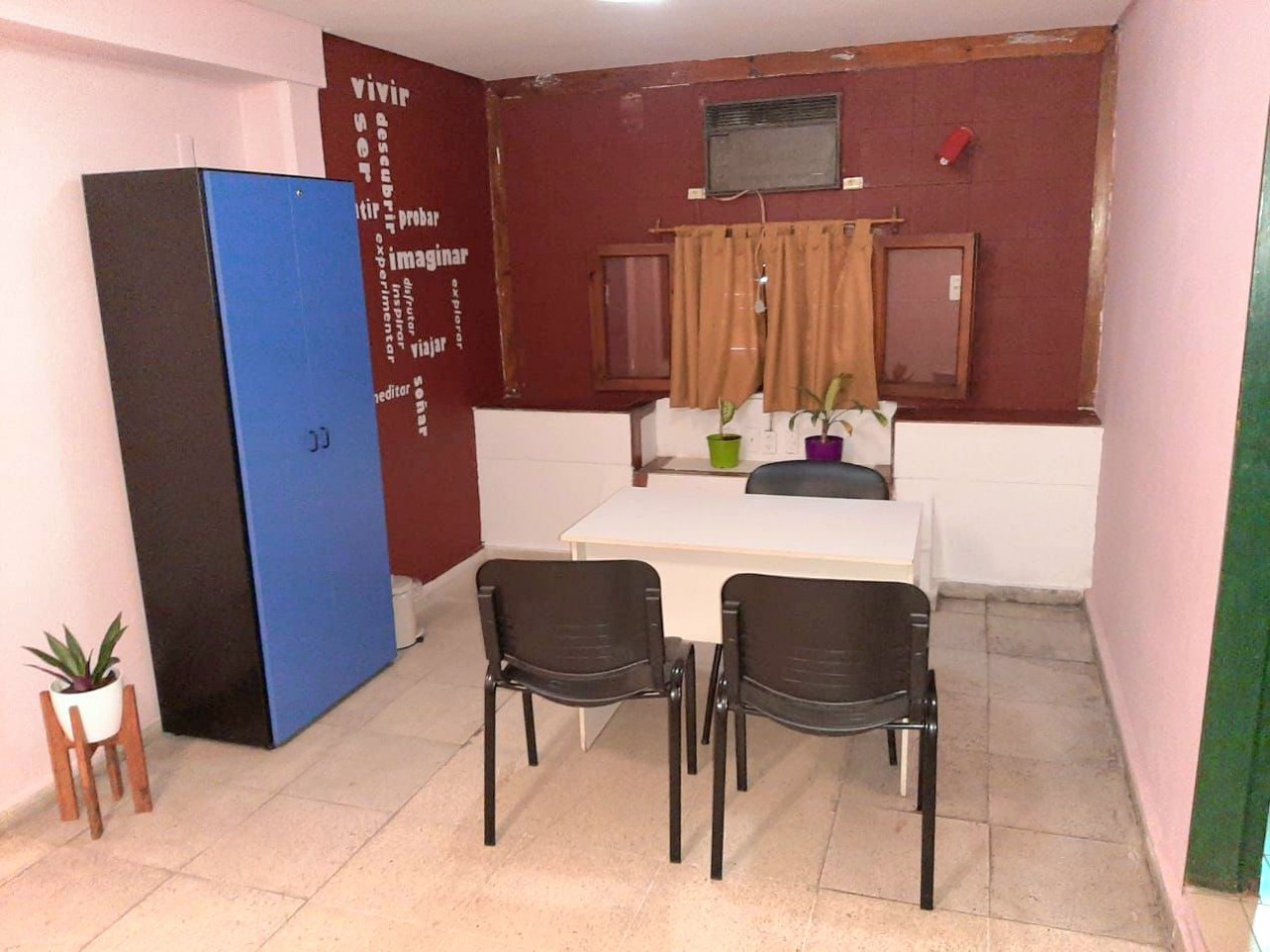C/ Alberdi 50- Centro Medico en Funcionamiento con 15 consultorios. Se vende propiedad + Fondo de Comercio