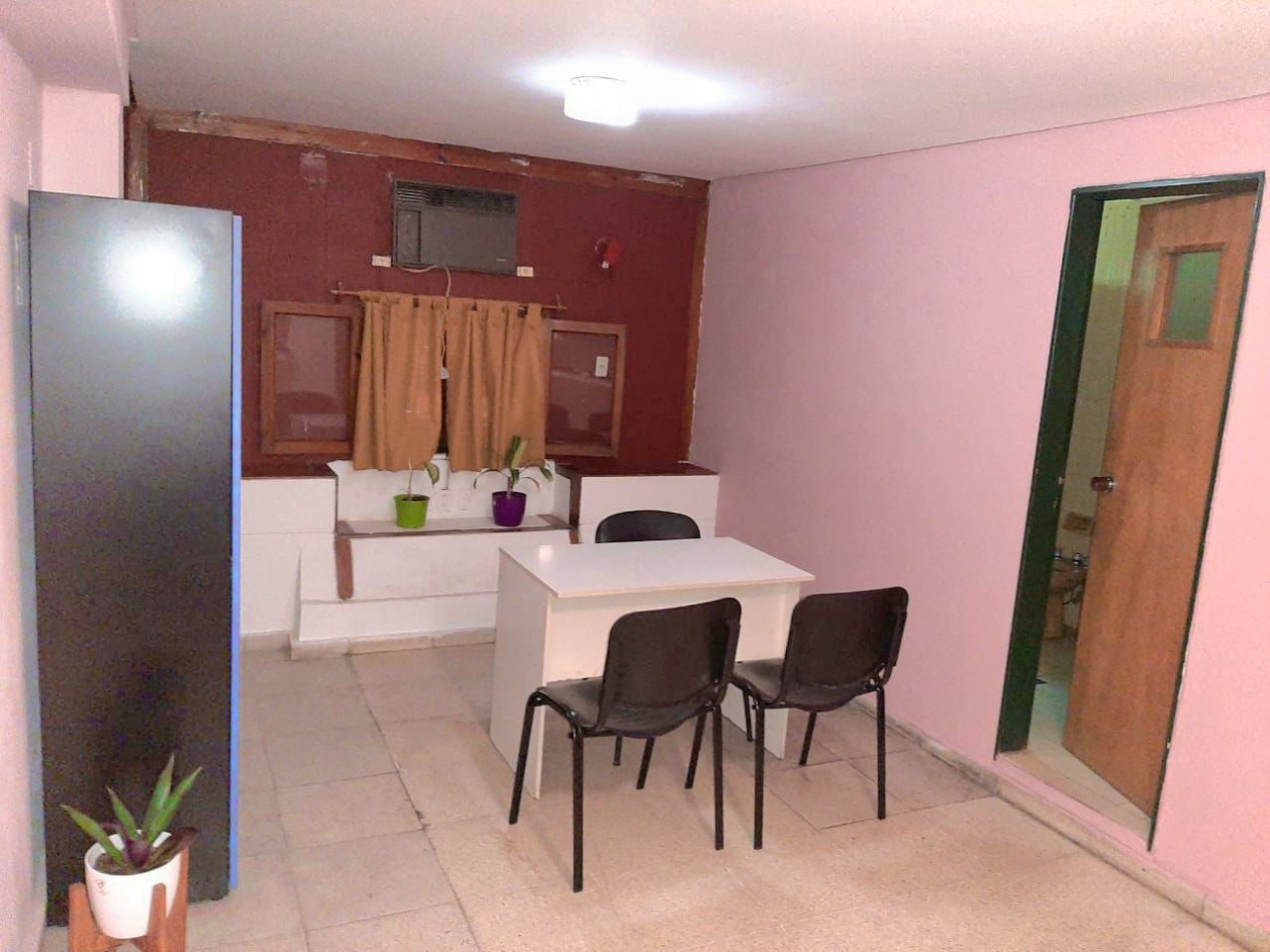 C/ Alberdi 50- Centro Medico en Funcionamiento con 15 consultorios. Se vende propiedad + Fondo de Comercio