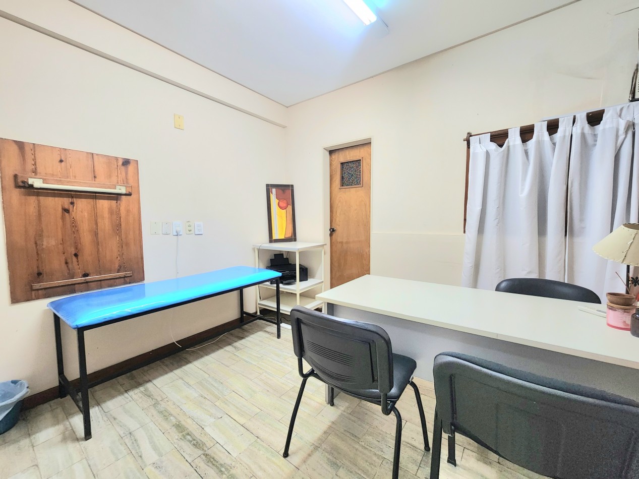 C/ Alberdi 50- Centro Medico en Funcionamiento con 15 consultorios. Se vende propiedad + Fondo de Comercio
