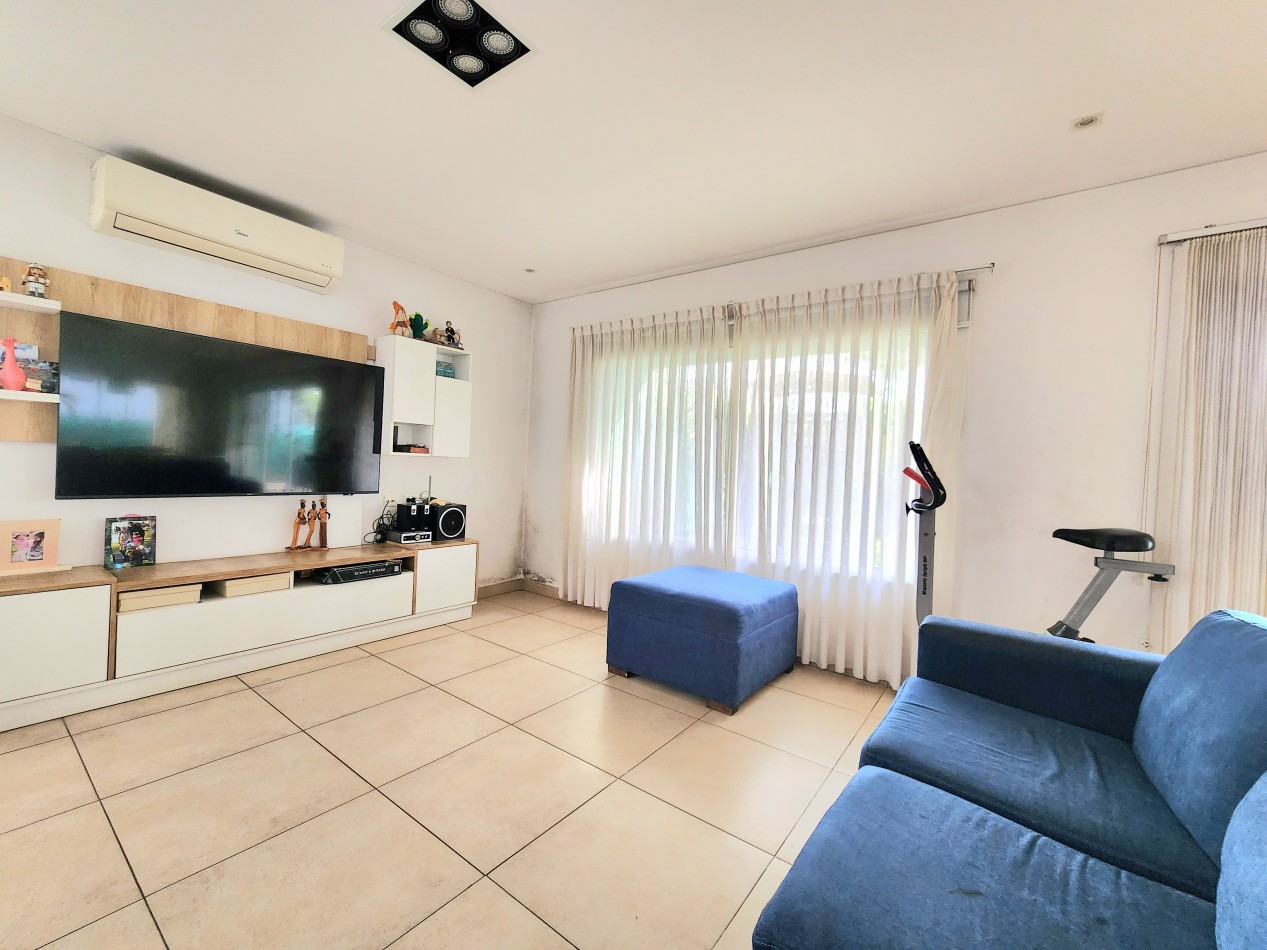 Apta Credito! Country El Pinar 1 - Casa de 2D Cercana al Club House 