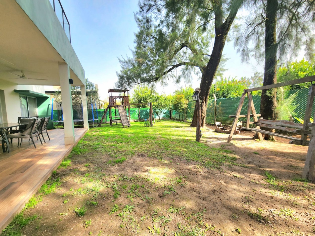 Apta Credito! Country El Pinar 1 - Casa de 2D Cercana al Club House 