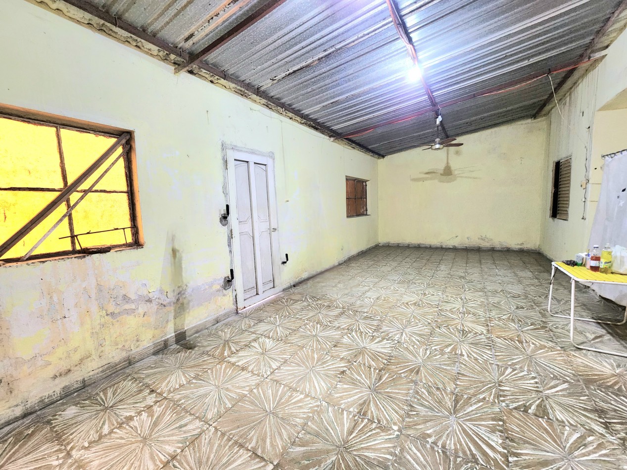 B° San Martin - Casa de 3 Dormitorios + Fondo+ Cochera 