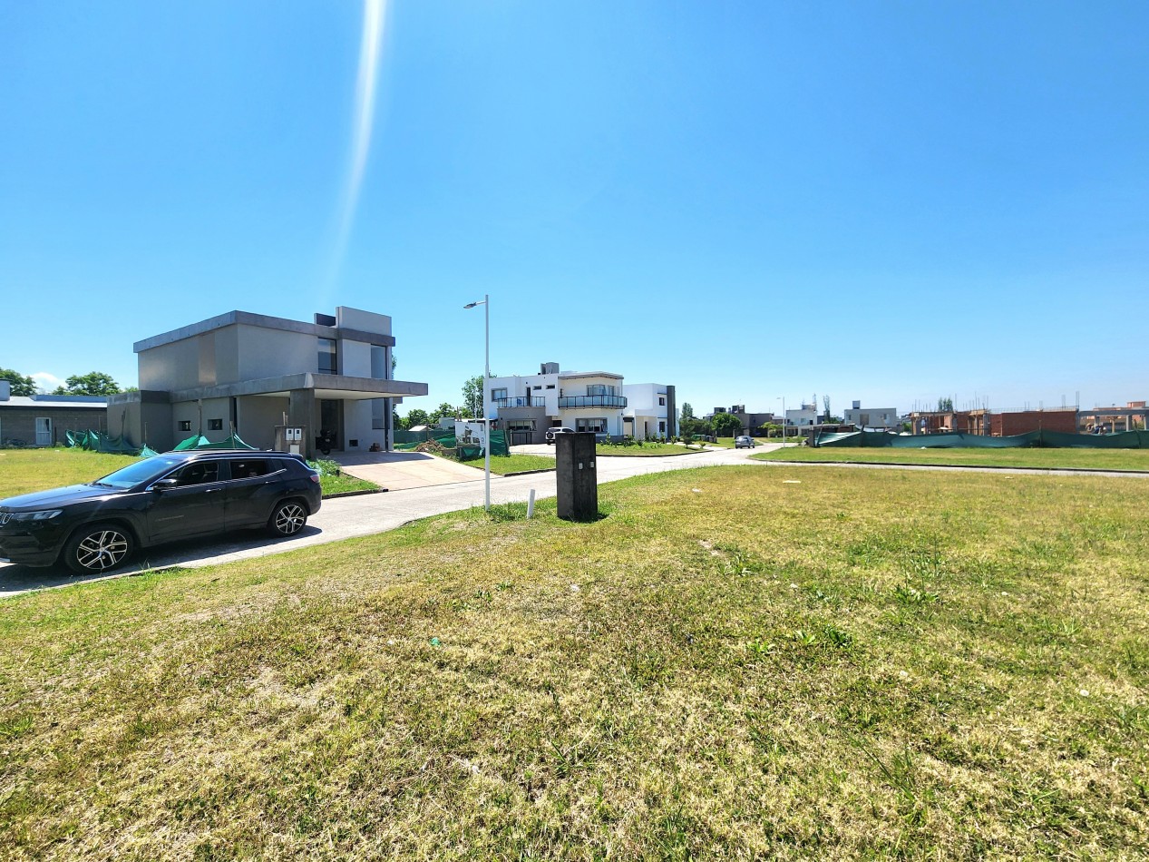 B° Las Quintas 2 - Terreno de 406 m2 Manzana U Cercano a porteria 