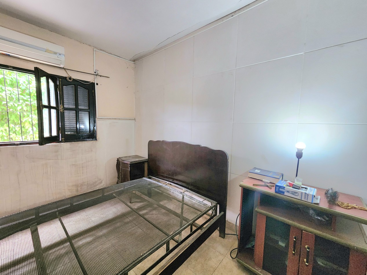 Bolivia al 2900 - CASA DE 4D + COCHERA + FONDO