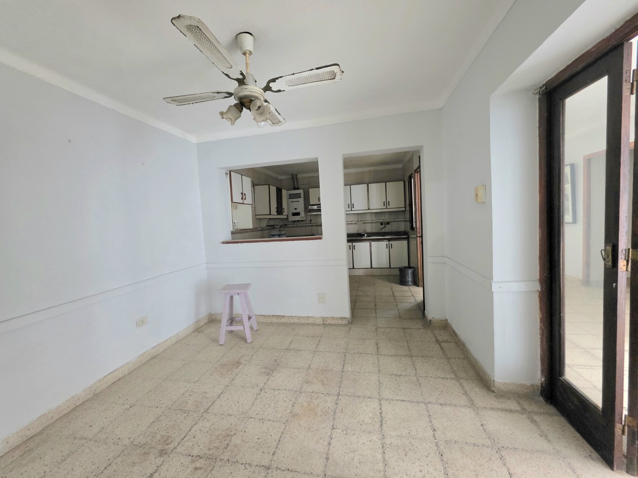 Laprida 480 -PH en Planta Baja con 5 dormitorios, 5 Baños y Dos Patios