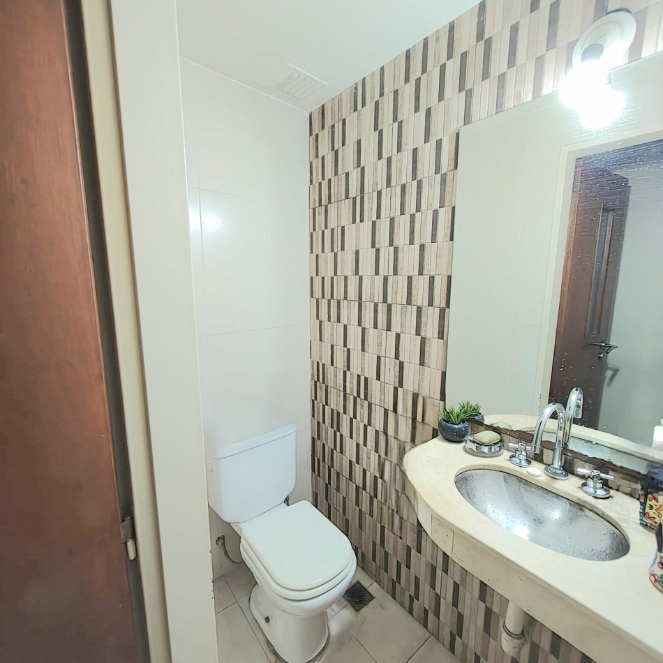 Av. Sarmiento 290 - Depto. 2D + Dep. c/ Balcon y Patio