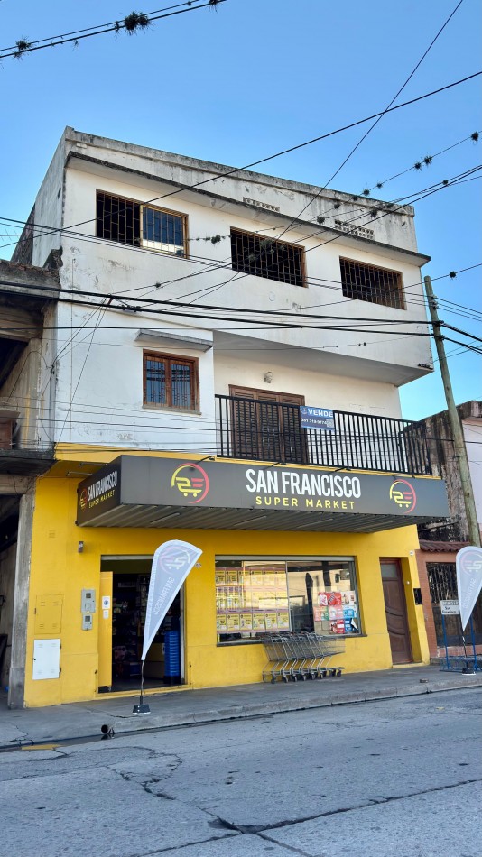 Aguilares - c/ Alberdi 1650.  Departamento XXL de 4D c/ Balcon y Terraza Cubierta