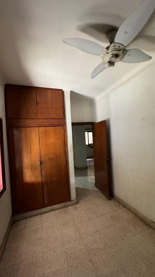 Aguilares - c/ Alberdi 1650.  Departamento XXL de 4D c/ Balcon y Terraza Cubierta