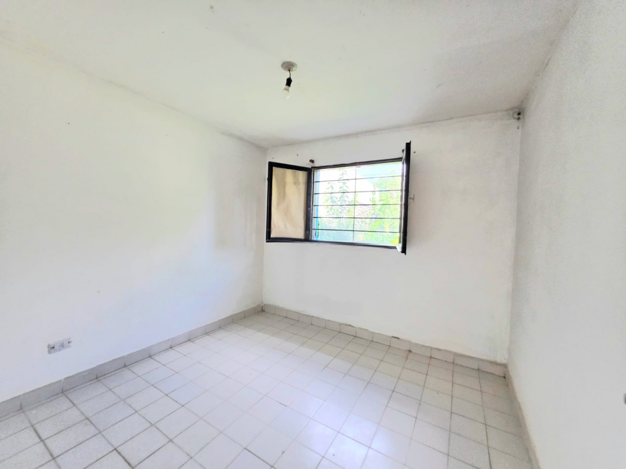 B° Los Psicologos Villa Carmela- Casa de 2D + Fondo + Cochera