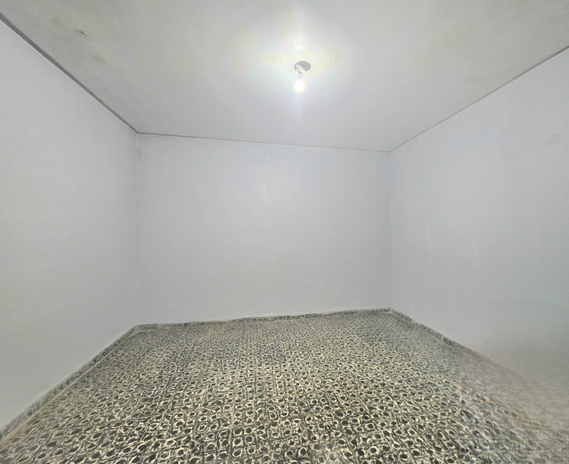 C/ Chacabuco 483- Casa de 3D + Fondo + Patio Ideal Comercio/ Casa