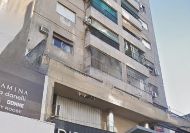 25 de Mayo al 300 Depto. de 3D + Dependencia c/ Balcon al Frente