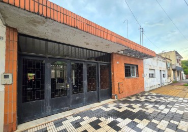 B° El Bosque - Marcos Paz al 2000- Casa de 3D + Depto. A reformar + Fdo. C/ Pileta 